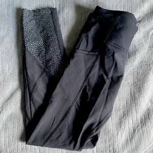 Lululemon scalloped cut reflective leggings “25